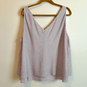 EUC LOFT swingy tank in white / dark red chevron stripes